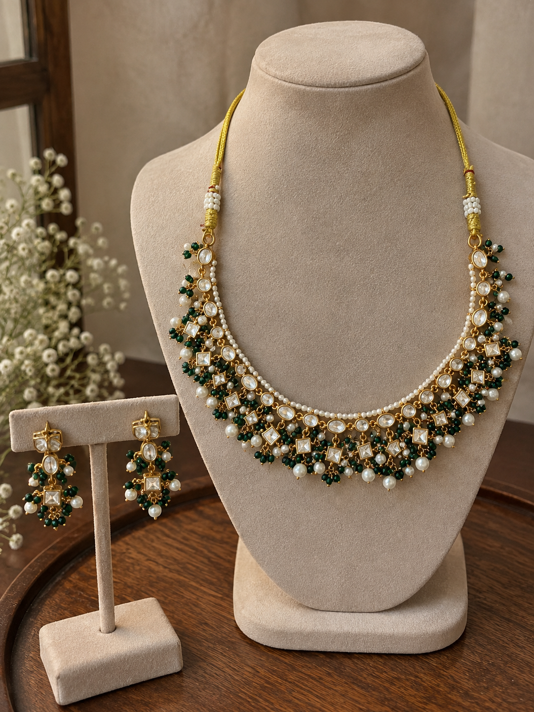 Kashvi Emerald Kundan Necklace Set