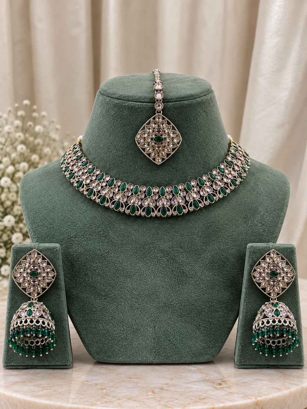 Eshani Emerald Kundan Choker Set