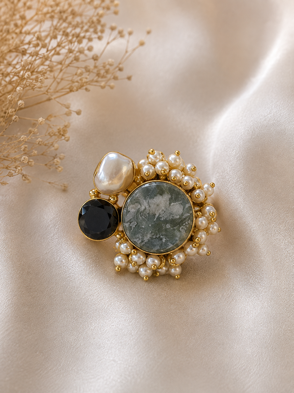 Vareli Statement Ring