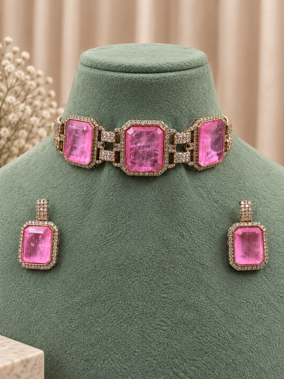 Zarelle Rose Choker Set