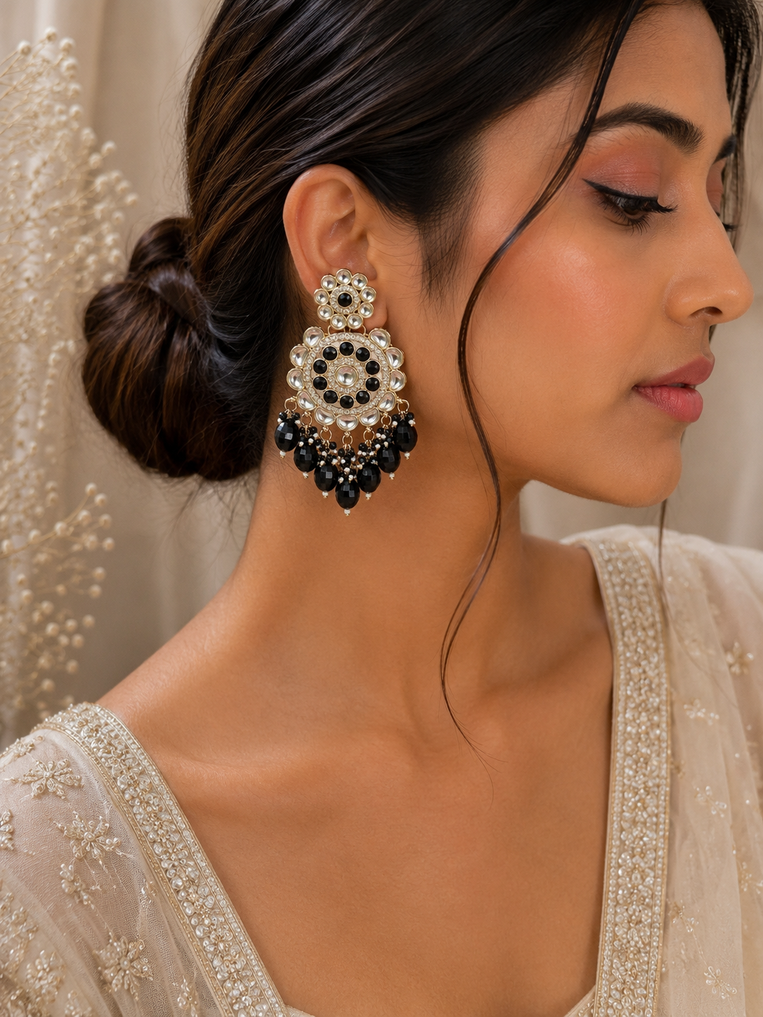 Kiyana Noir Earrings