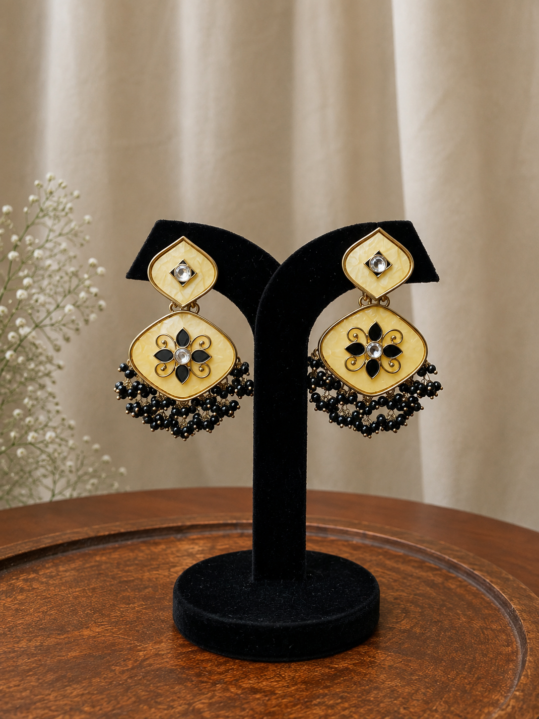 Zehrika Noir Earrings