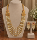 Varnika Pearl Haar Set