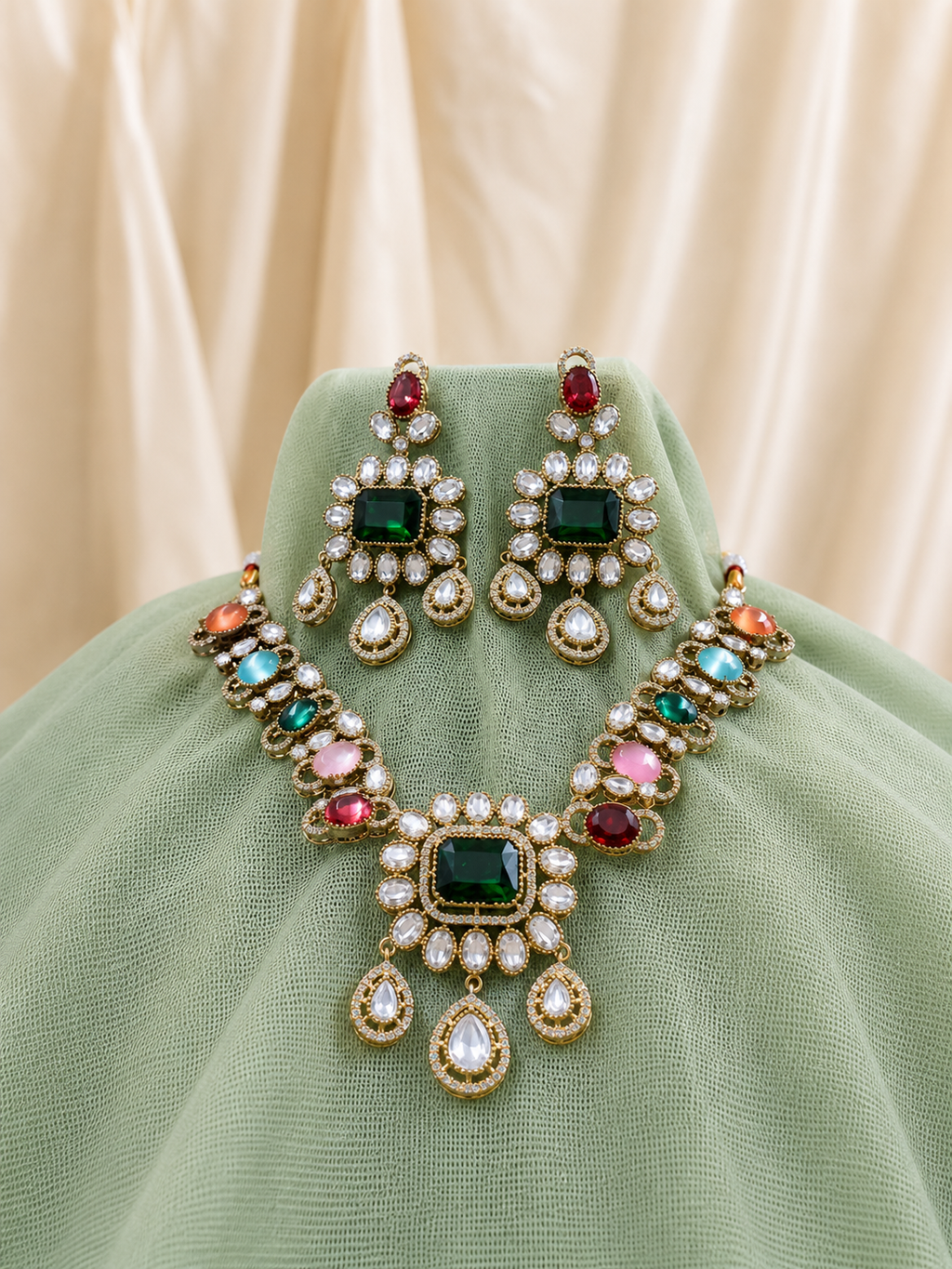 Zarna Necklace Set