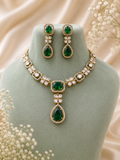 Vanya Necklace Set
