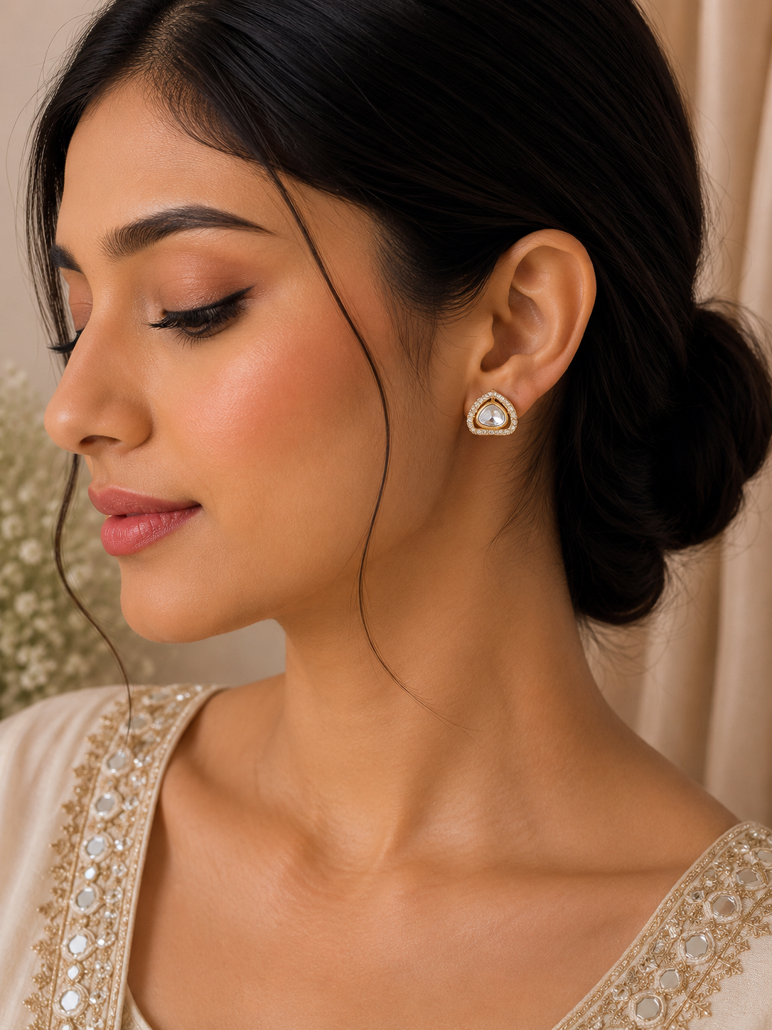 Samaira Kundan Studs