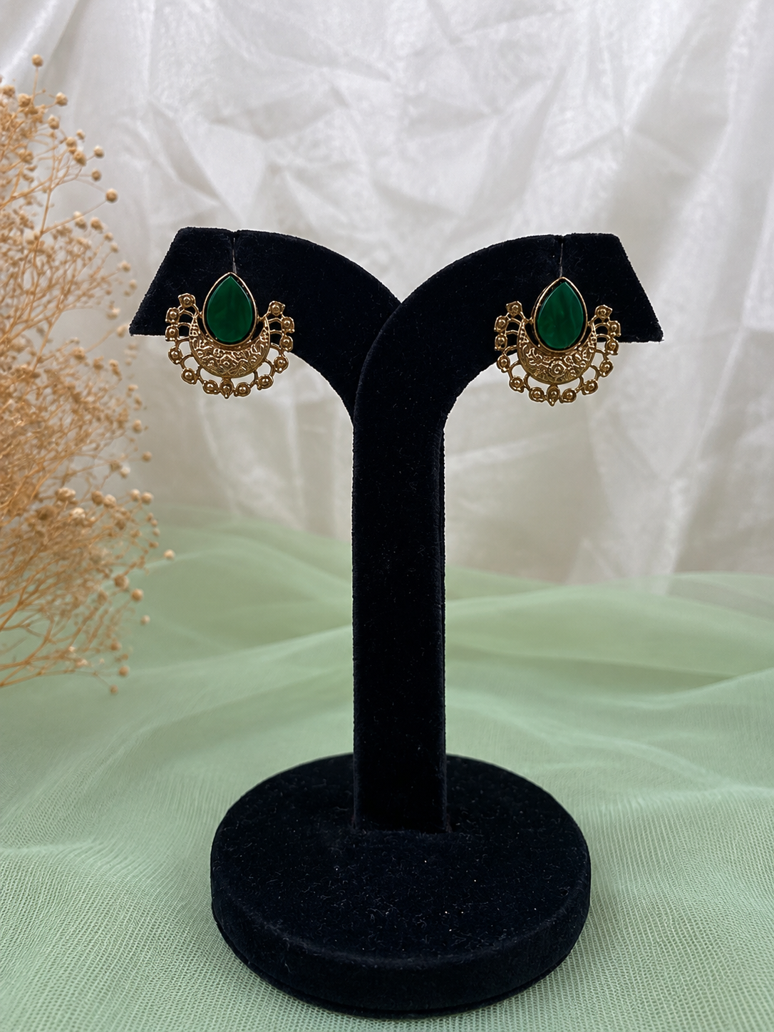 Nivara Green Earrings