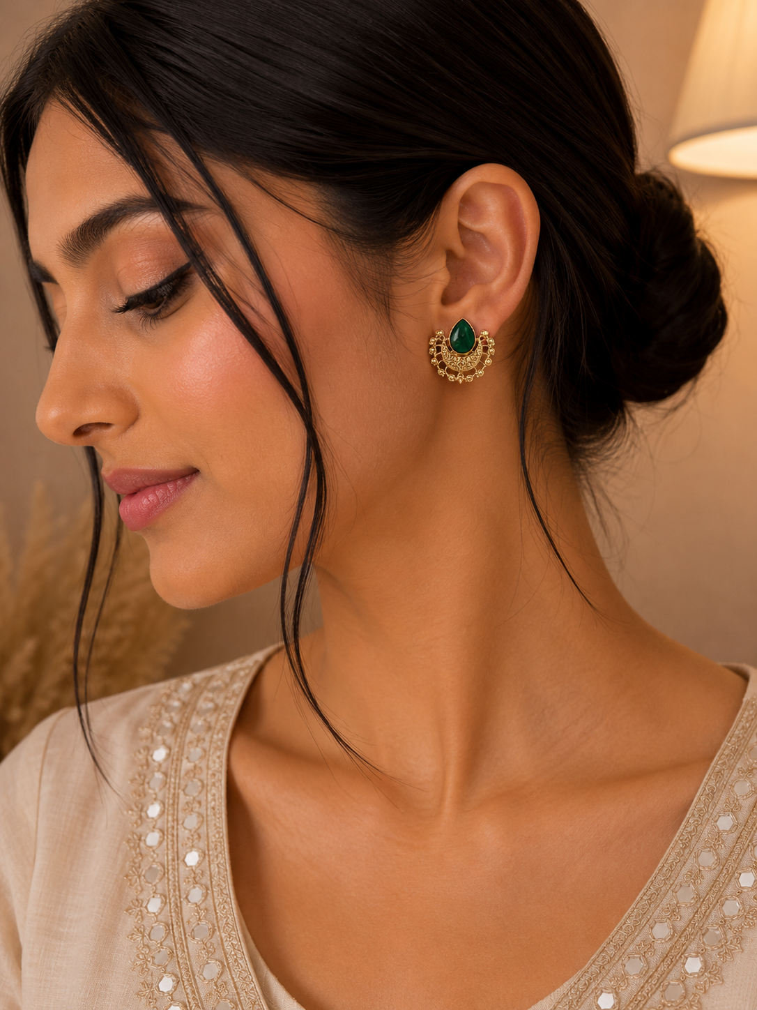 Nivara Green Earrings