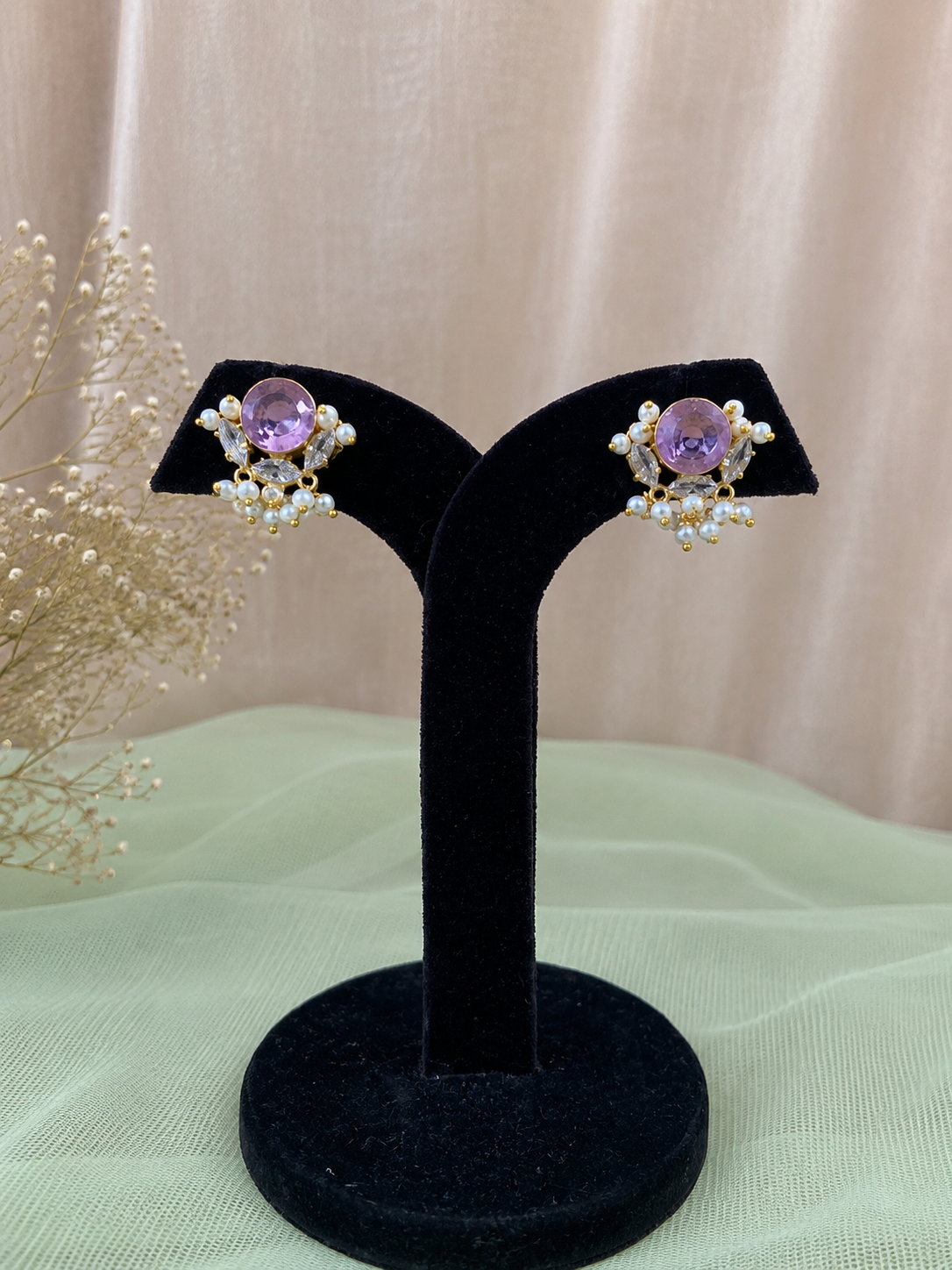 Lilora Pearl Studs